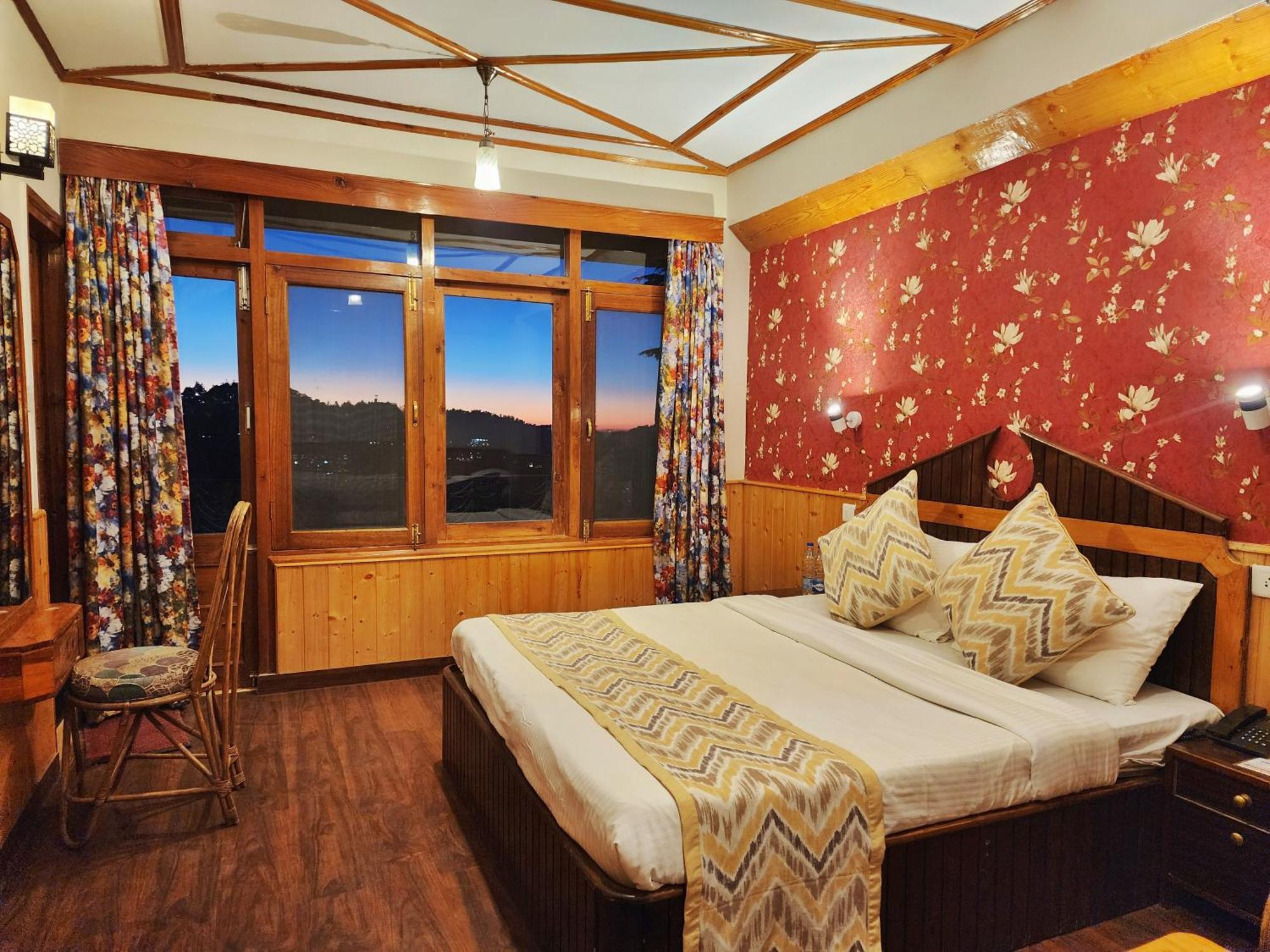 Hotel Pineview Shimla Eksteriør billede