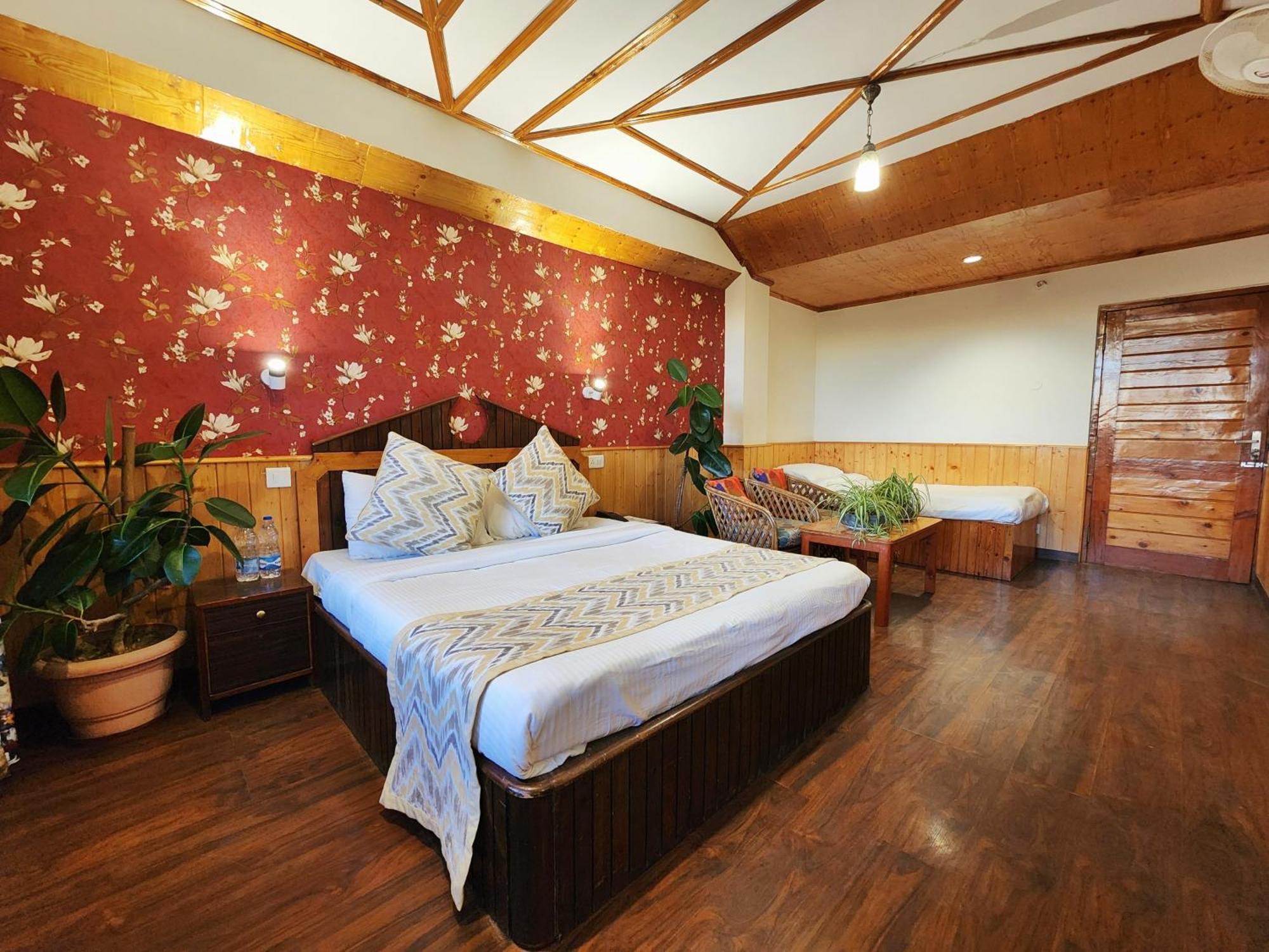 Hotel Pineview Shimla Eksteriør billede