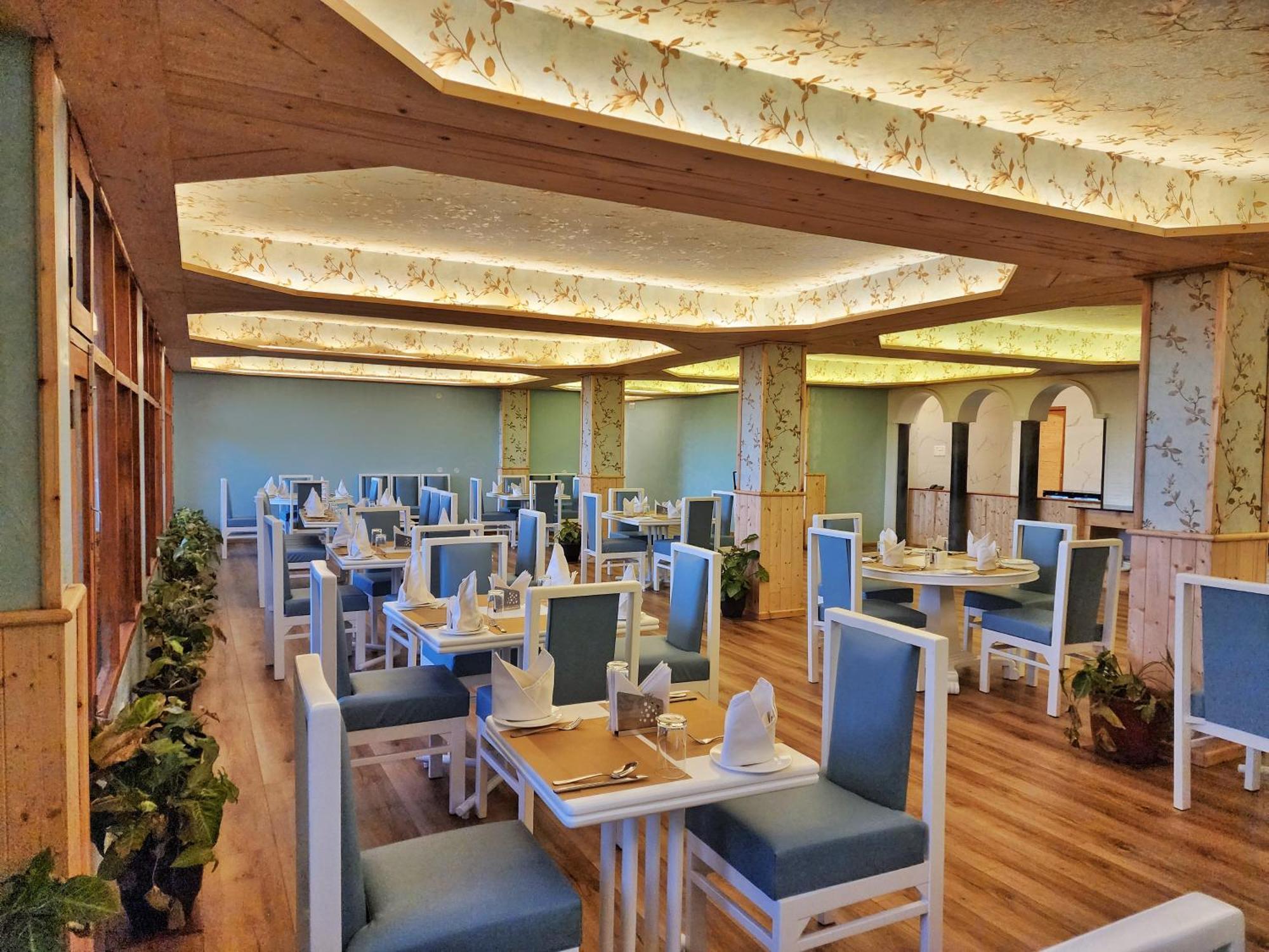 Hotel Pineview Shimla Eksteriør billede