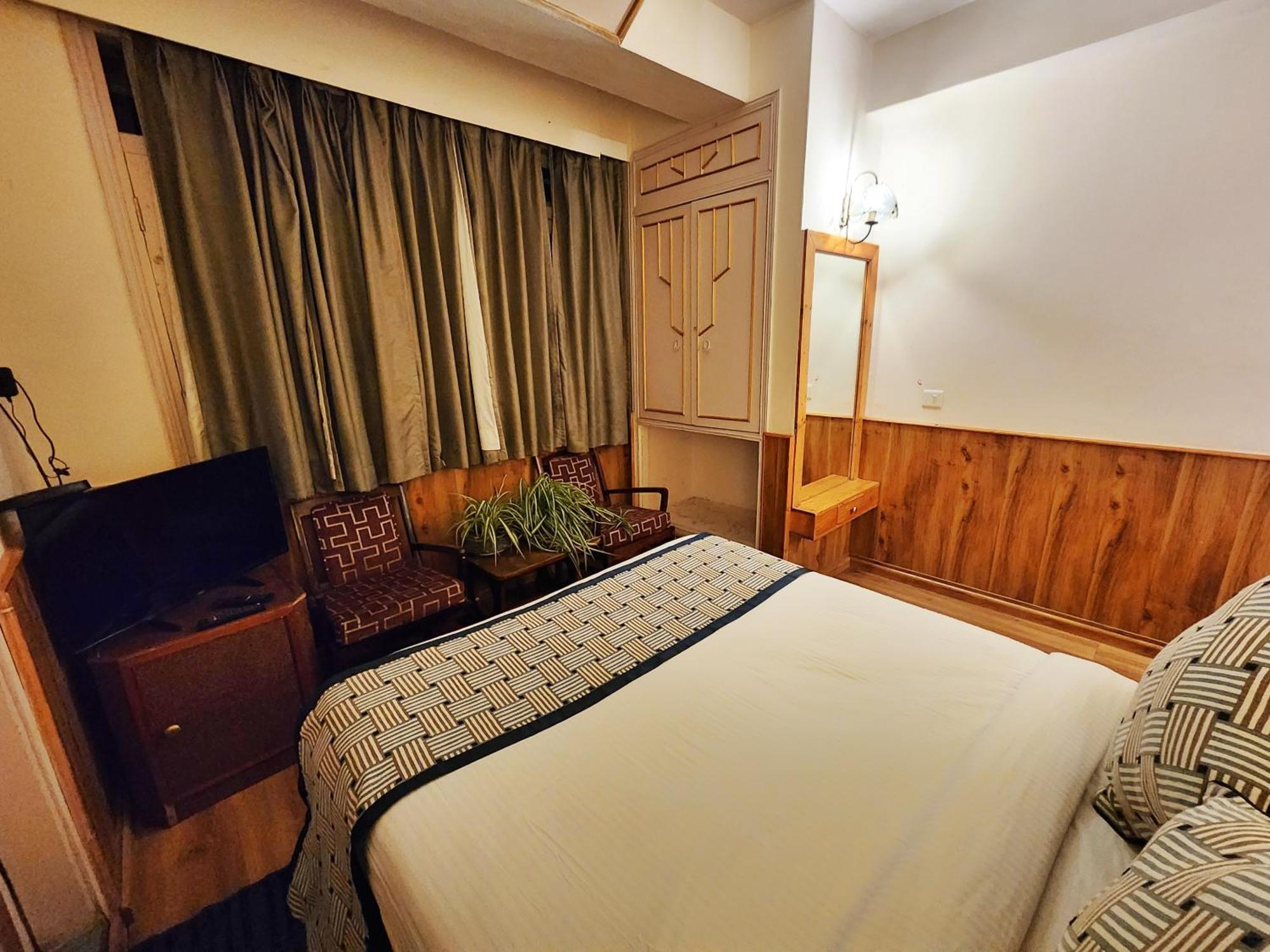Hotel Pineview Shimla Eksteriør billede
