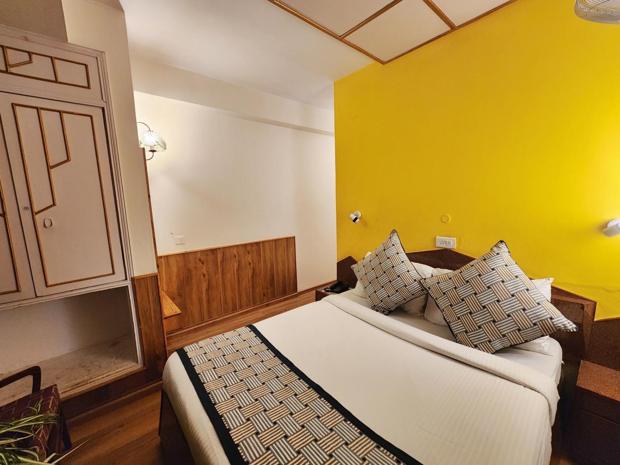 Hotel Pineview Shimla Eksteriør billede