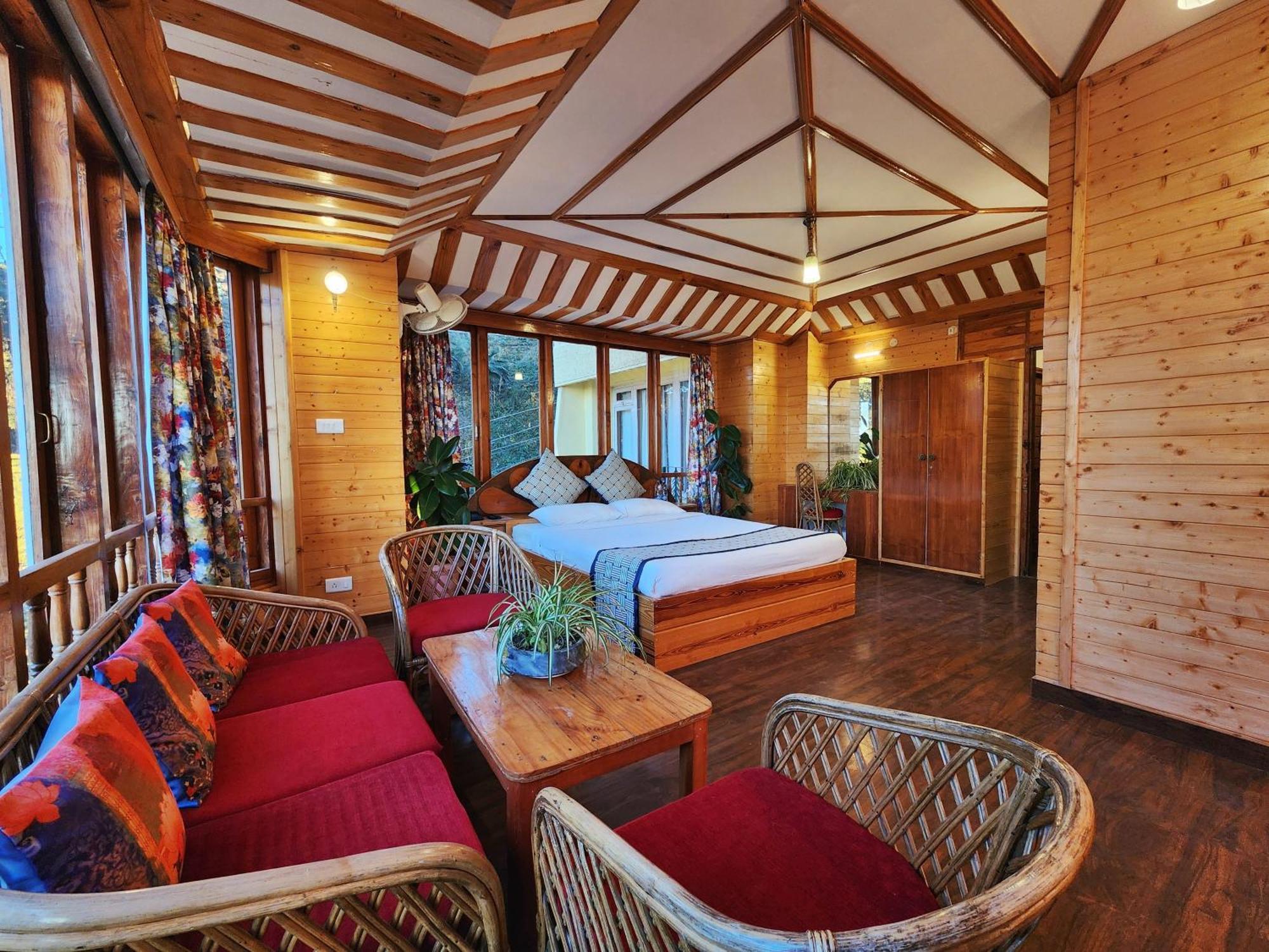 Hotel Pineview Shimla Eksteriør billede
