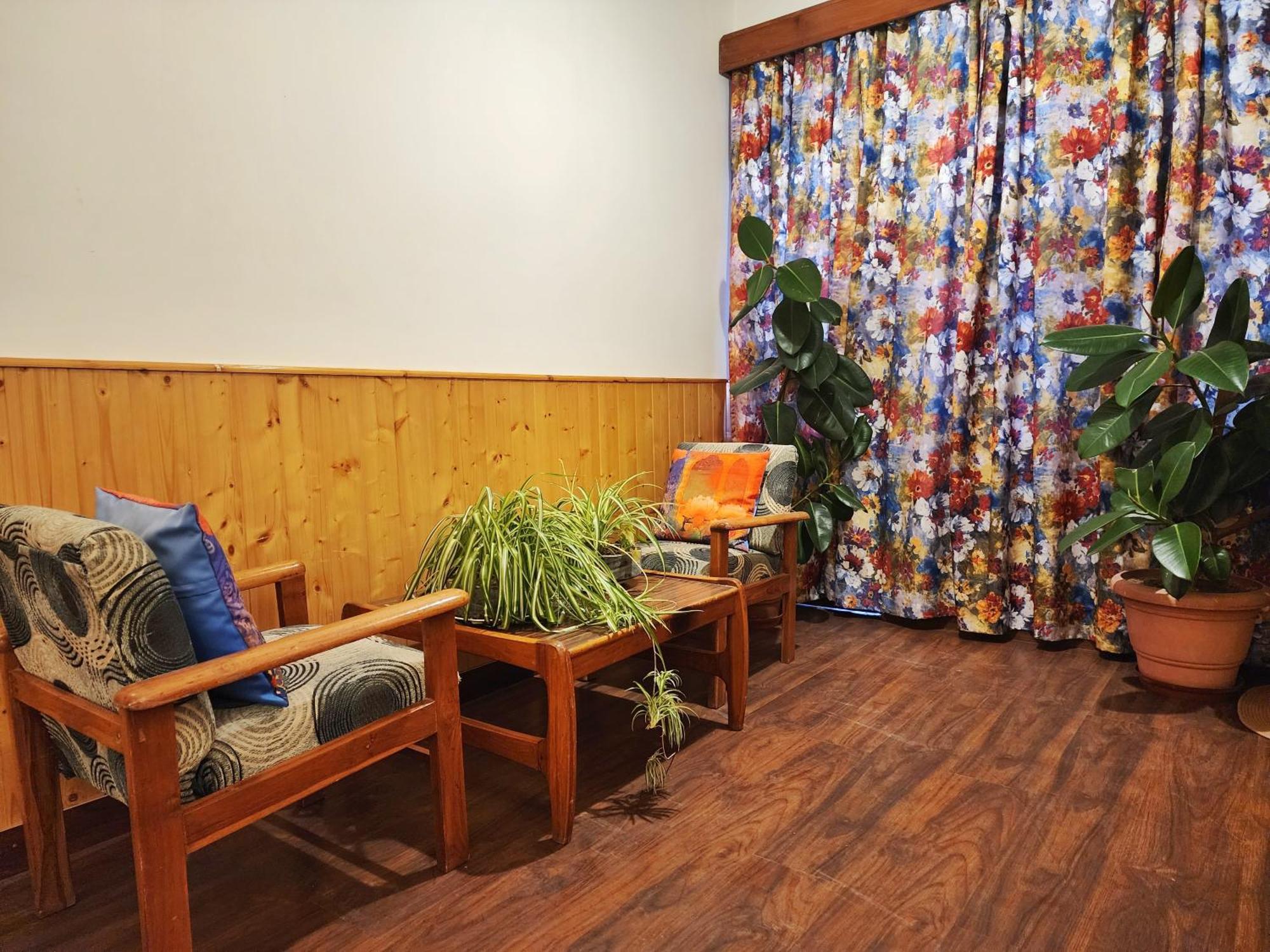 Hotel Pineview Shimla Eksteriør billede
