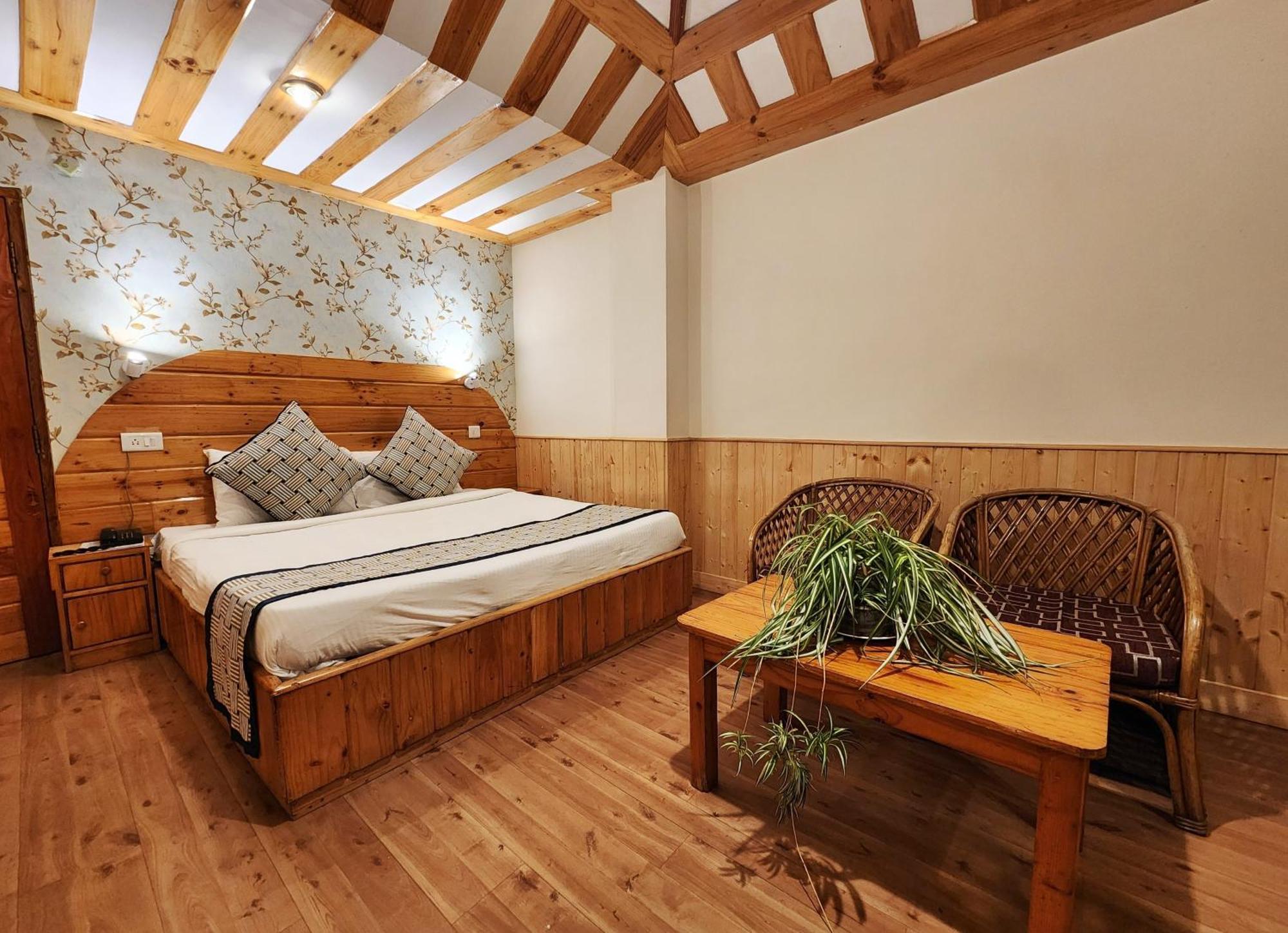 Hotel Pineview Shimla Eksteriør billede