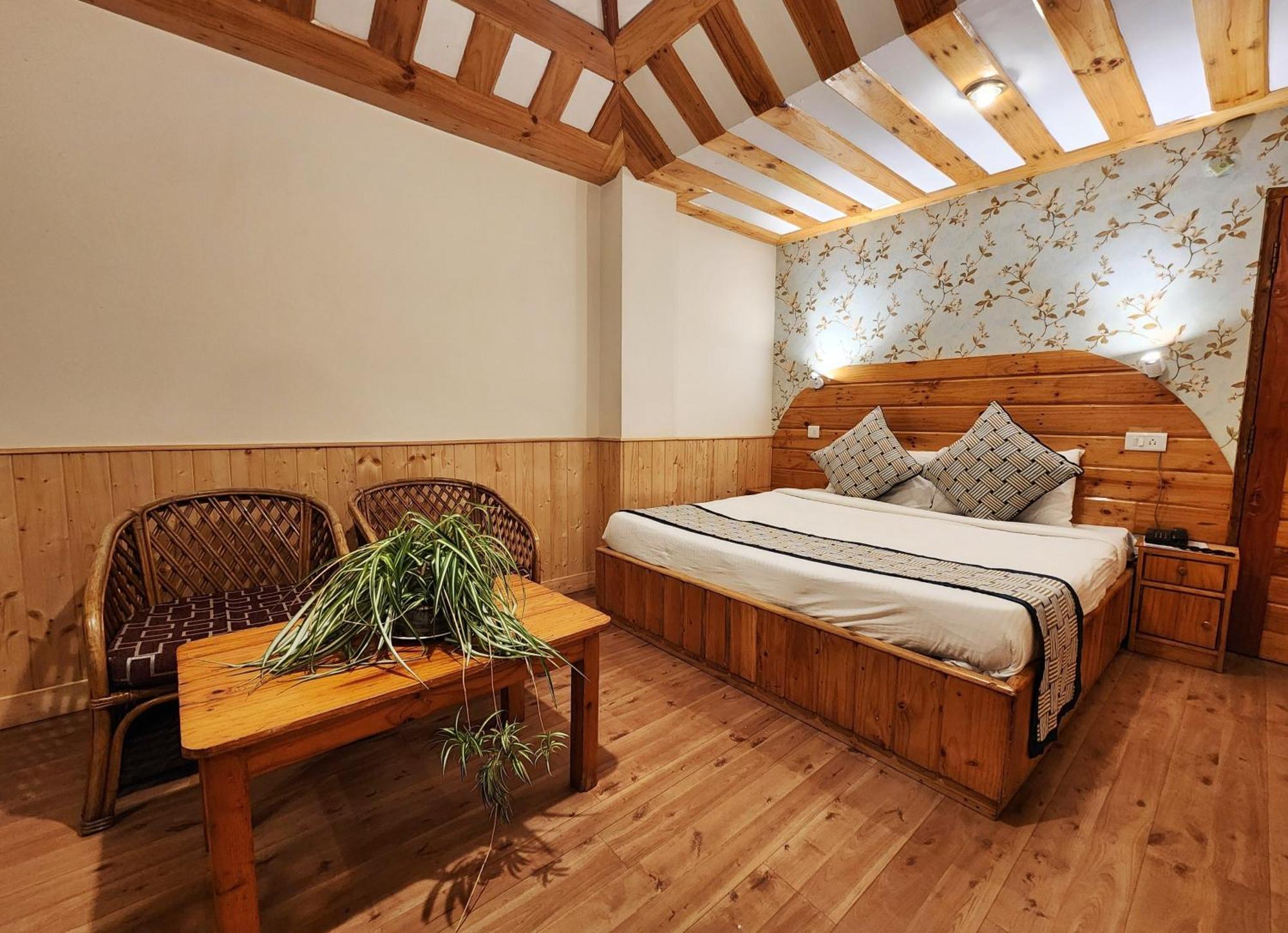 Hotel Pineview Shimla Eksteriør billede