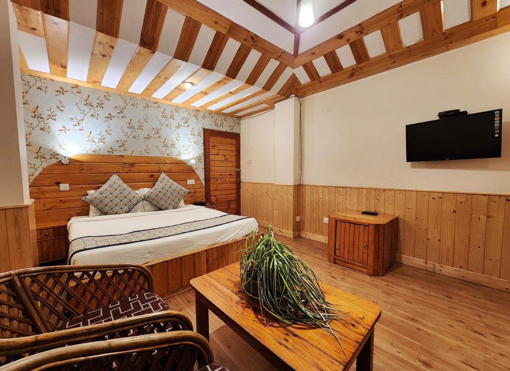 Hotel Pineview Shimla Eksteriør billede